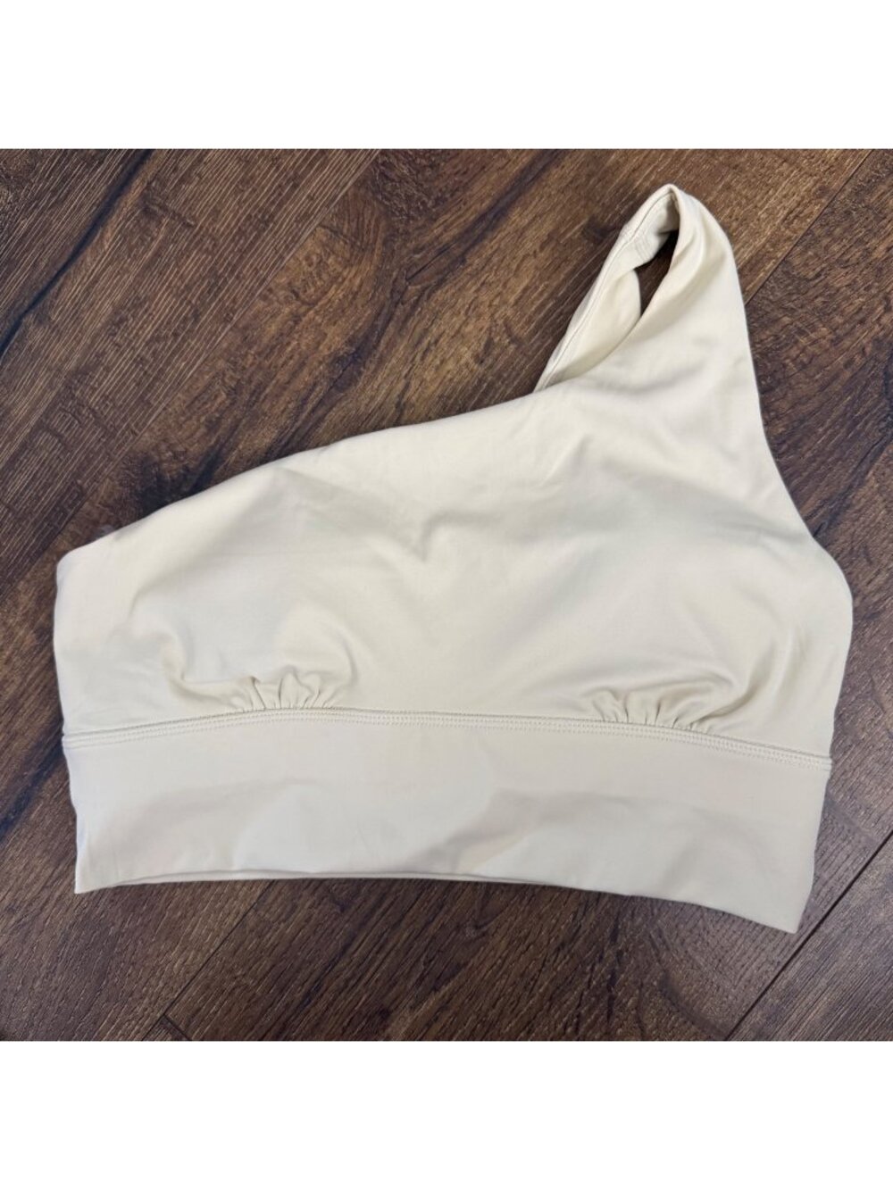 Queenieke Beige One-Shoulder Sports Athletic Bra Size S